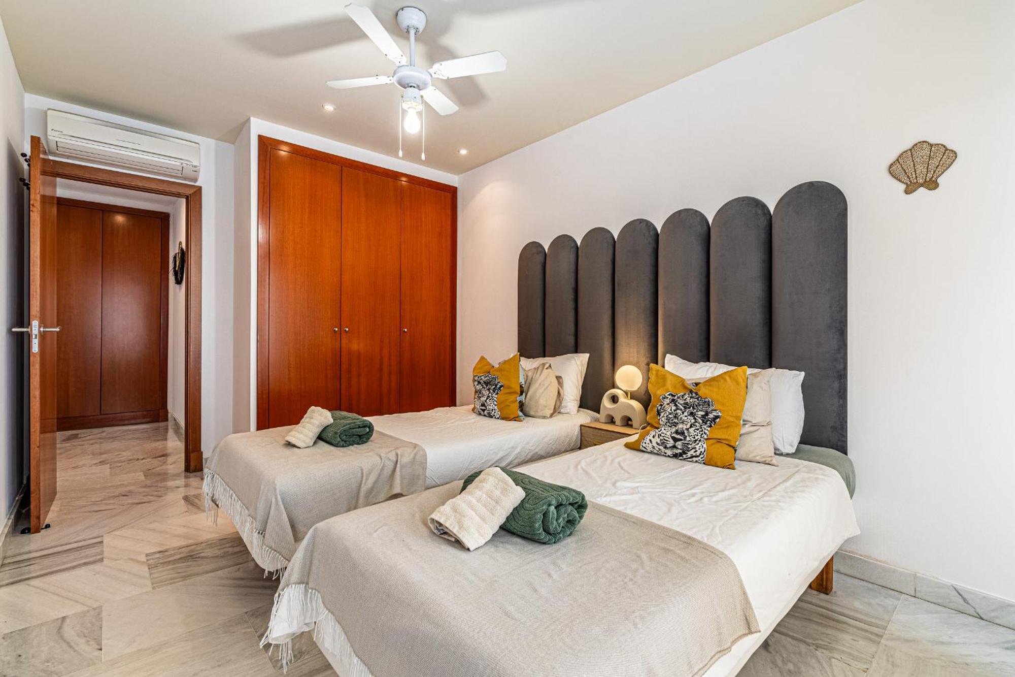 Rentitspain Apartamento Charming Gym, Jacuzzi Y Balcon Estepona Exterior foto